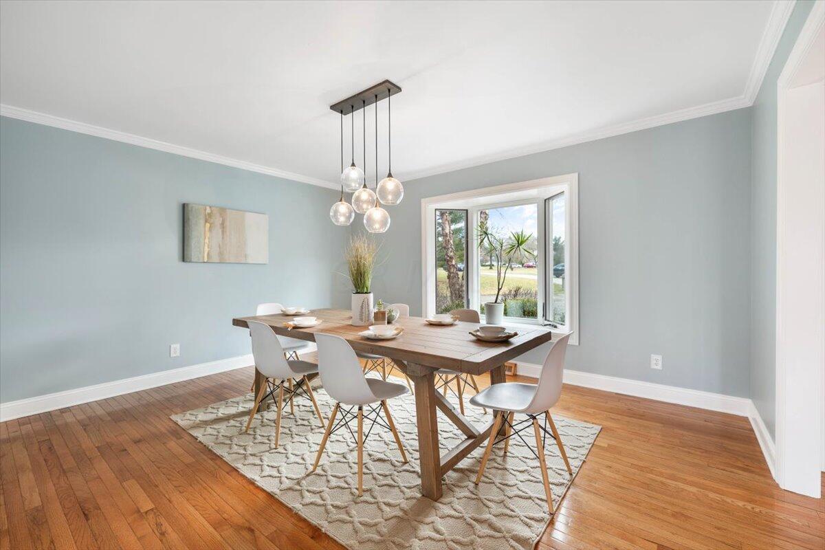 930 Raintree Court Westerville, OH 43081 - Photo 14 of 55 10-Dining Room-930 Raintree Ct-003