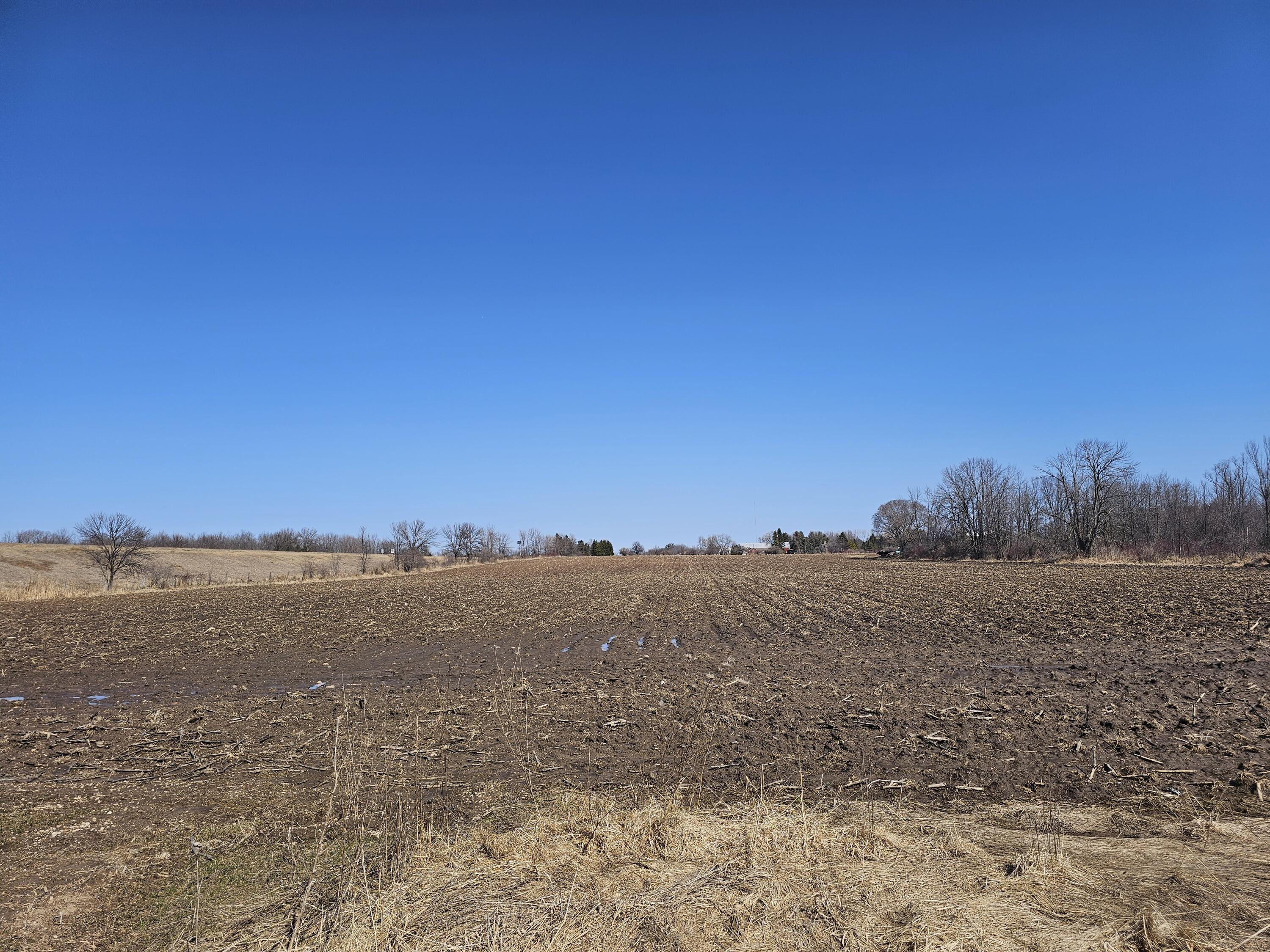 Lt1 Clover Road Manitowoc, WI 54220 - Photo 2 of 5 20260407_110955