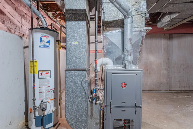 $199,000 | 8849 South Paxton Avenue, Chicago, IL 60617