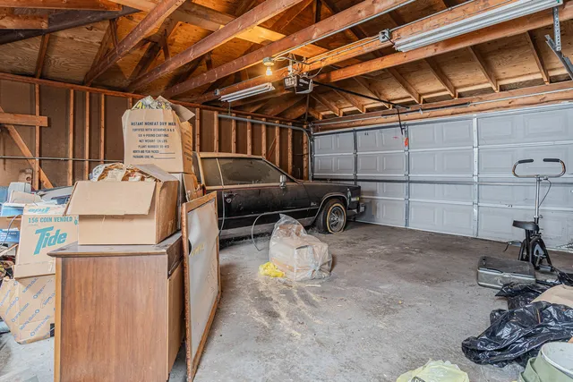 $199,000 | 8849 South Paxton Avenue, Chicago, IL 60617