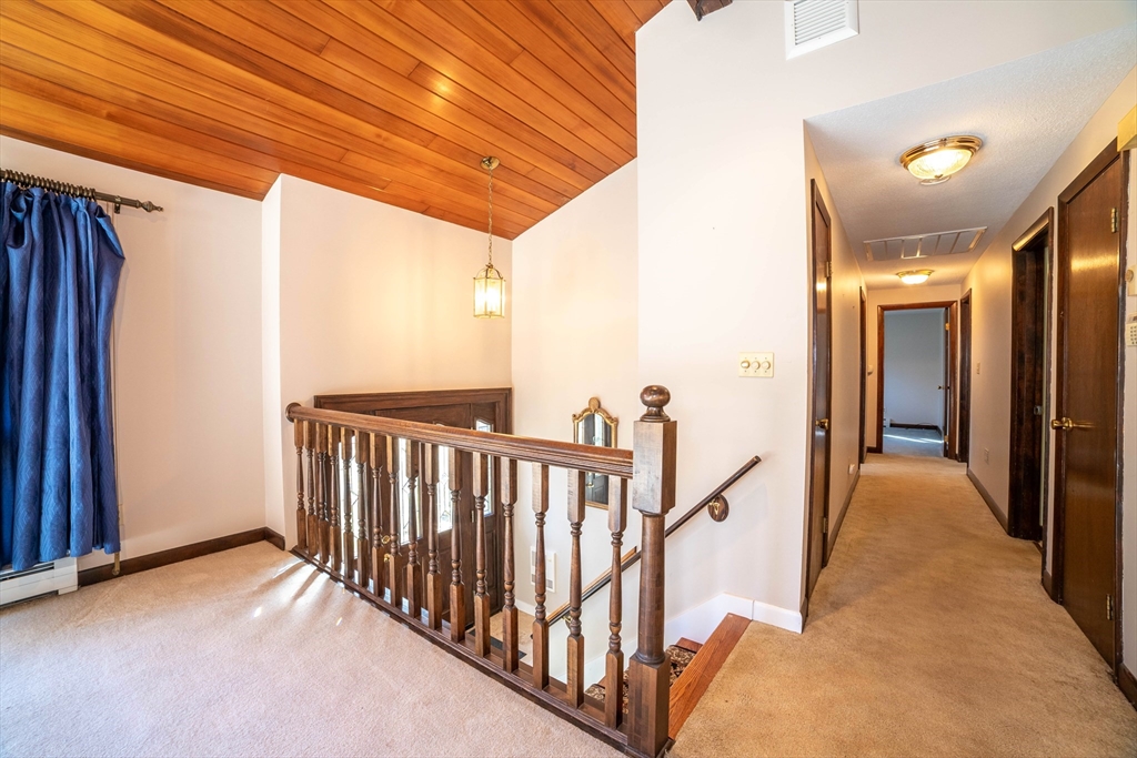 289 Bailey Road Holden, MA 01520 - Photo 13 of 28