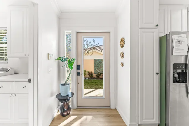 $550,000 | 8370 Eleuthera Lane, Wellington, FL 33414