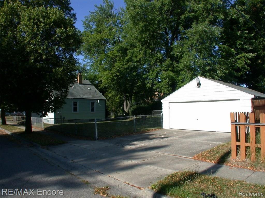 85 East Rutgers Avenue Pontiac, MI 48340 - Photo 47 of 48 DSCN6267.JPG