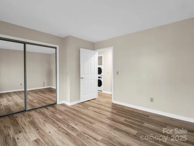 $224,000 | 520 Courtwood Lane, Unit 8, Hendersonville, NC 28739