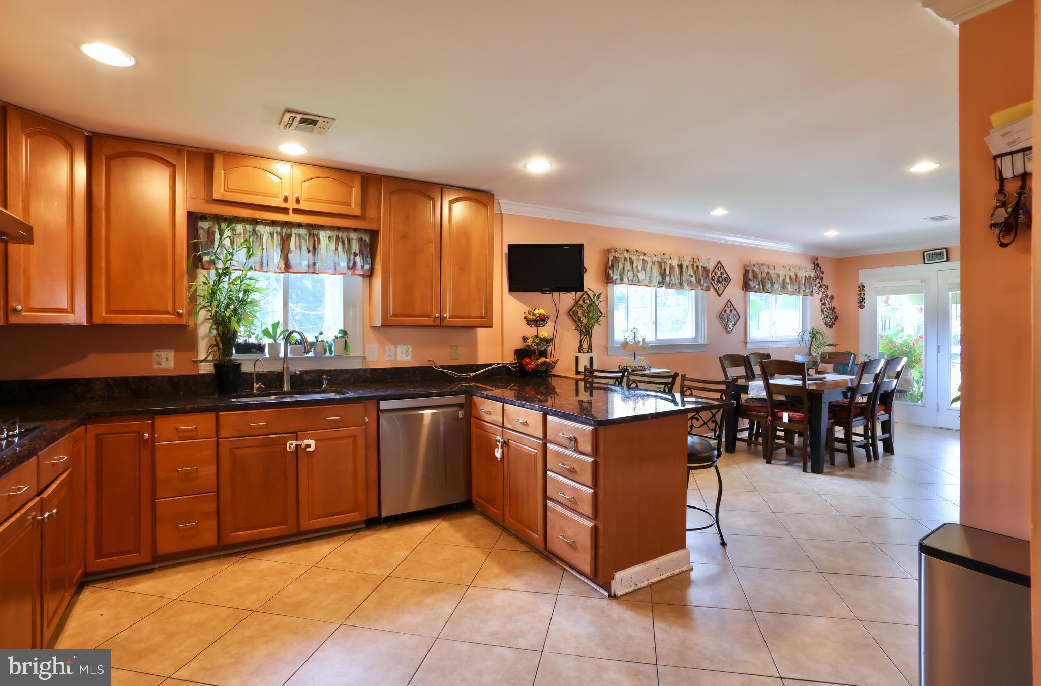 8421 Rugby Road Manassas Park, VA 20111 - Photo 18 of 48 Gallery Image 18