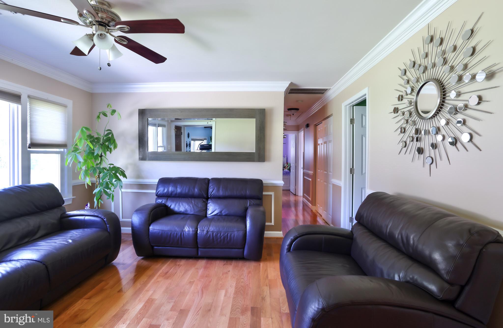 8421 Rugby Road Manassas Park, VA 20111 - Photo 4 of 48 Gallery Image 4