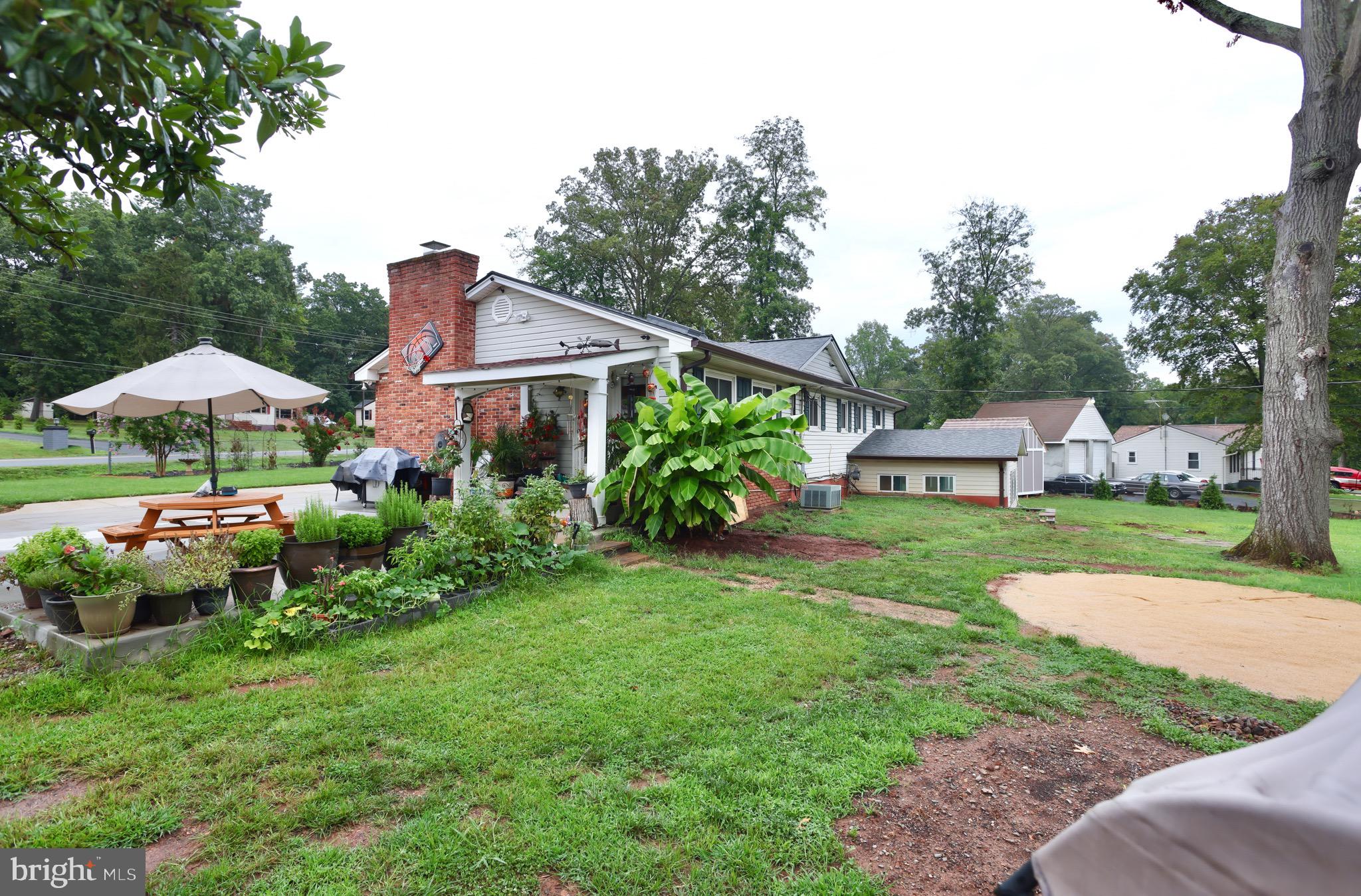 8421 Rugby Road Manassas Park, VA 20111 - Photo 47 of 48 Gallery Image 47