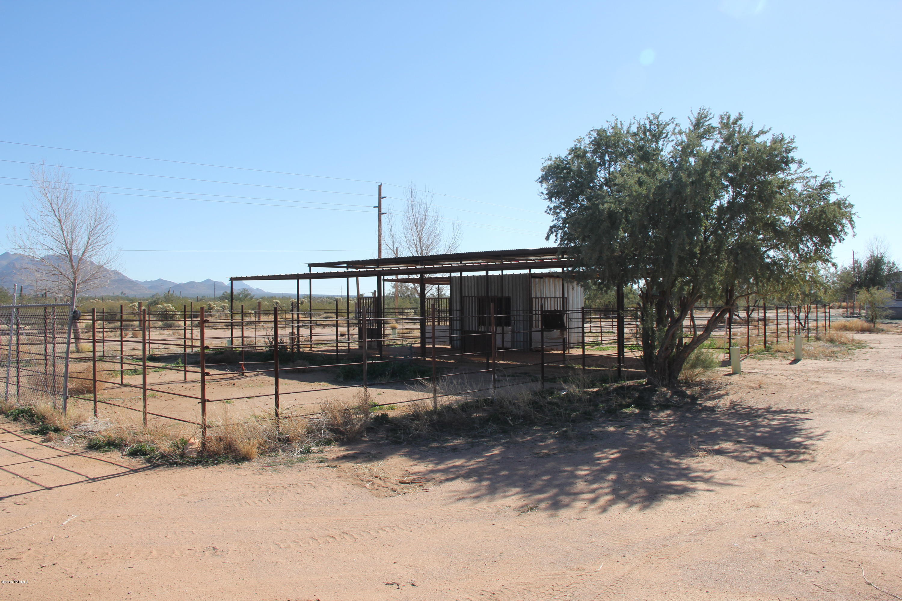 4359 North Avra Road Tucson, AZ 85743 - Photo 6 of 39 Gallery Image 6
