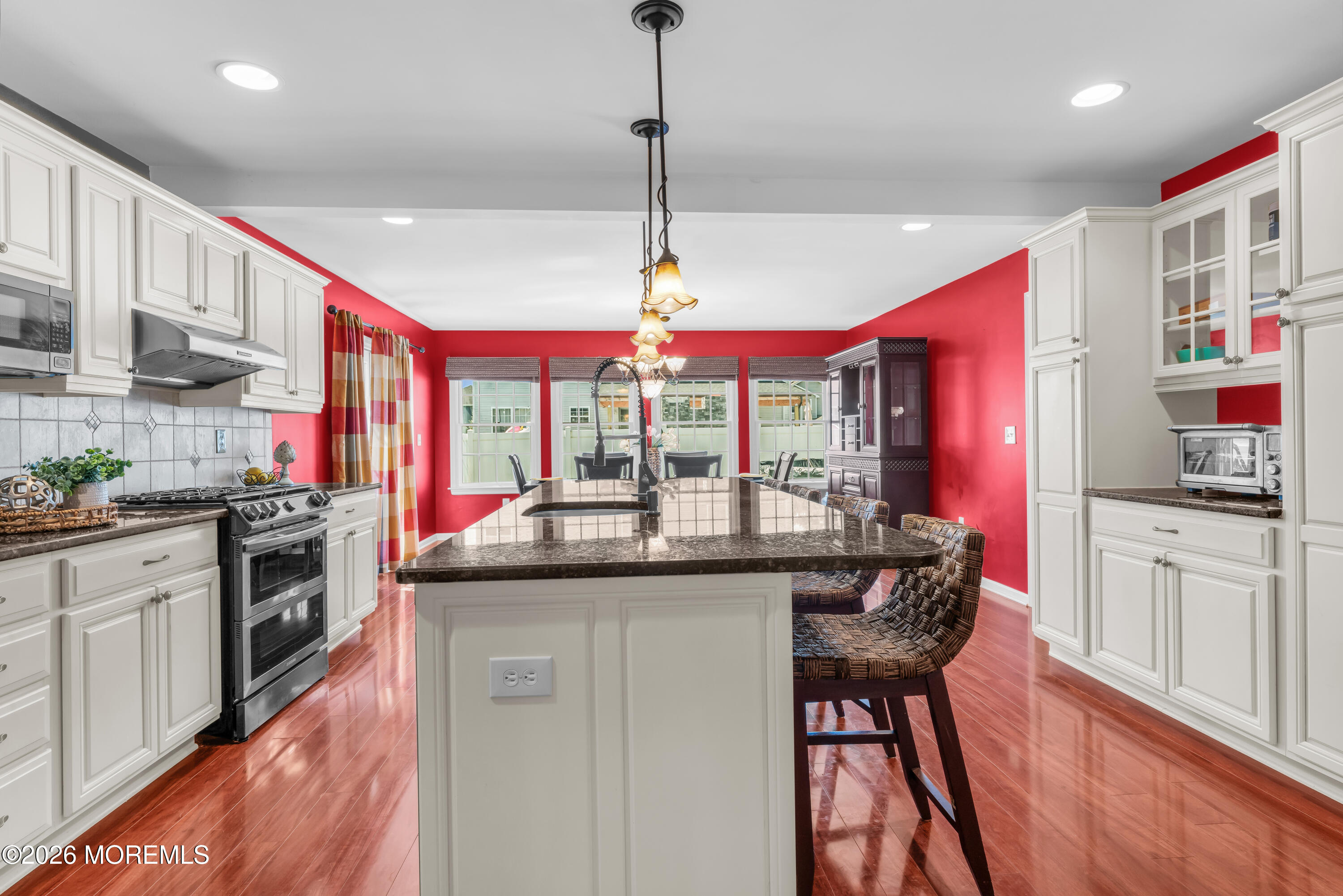 63 Diamond Lane Howell, NJ 07731 - Photo 11 of 34 Kitchen Island