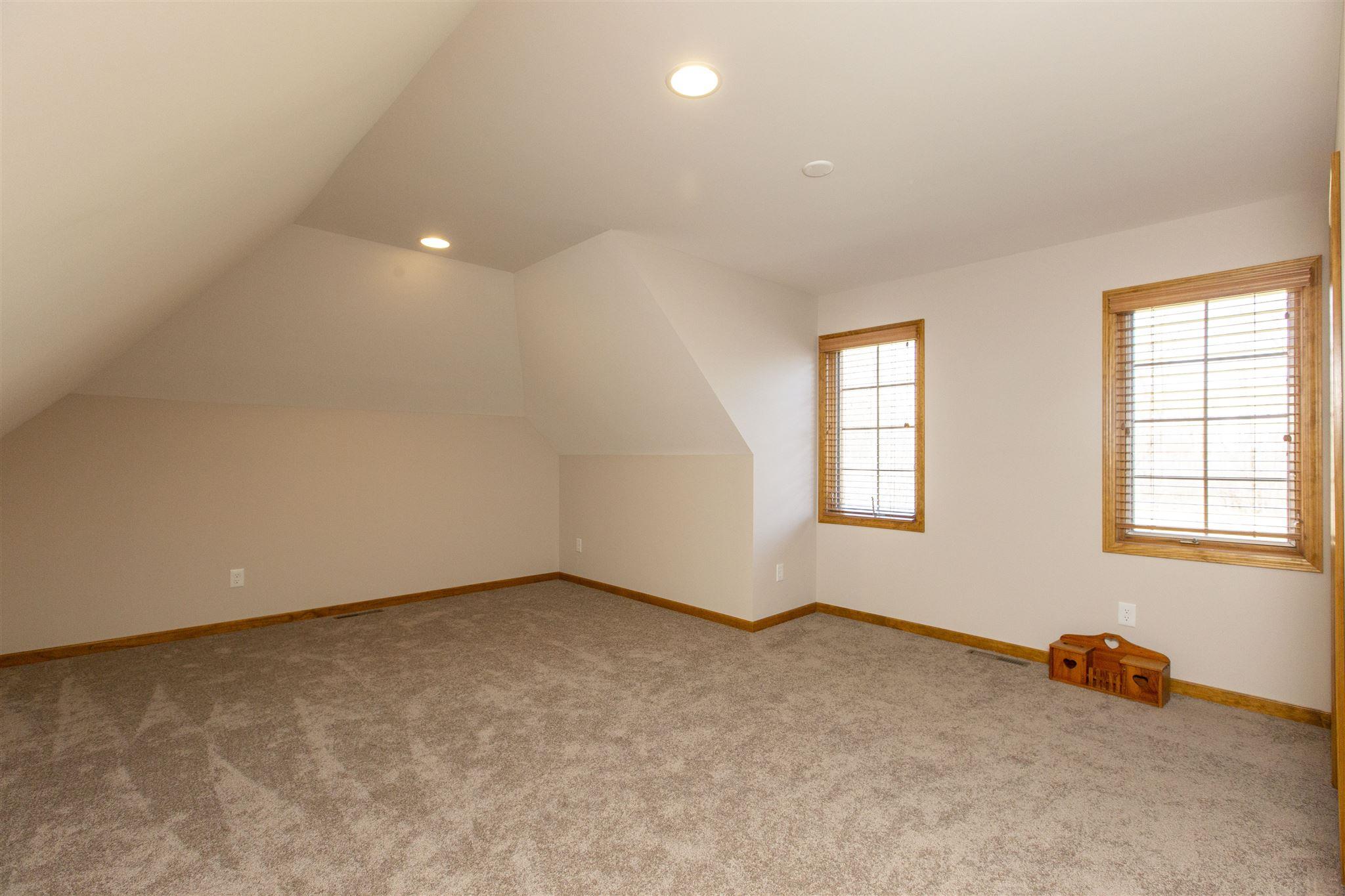 11601 Roosevelt Road Mishawaka, IN 46544 - Photo 20 of 36