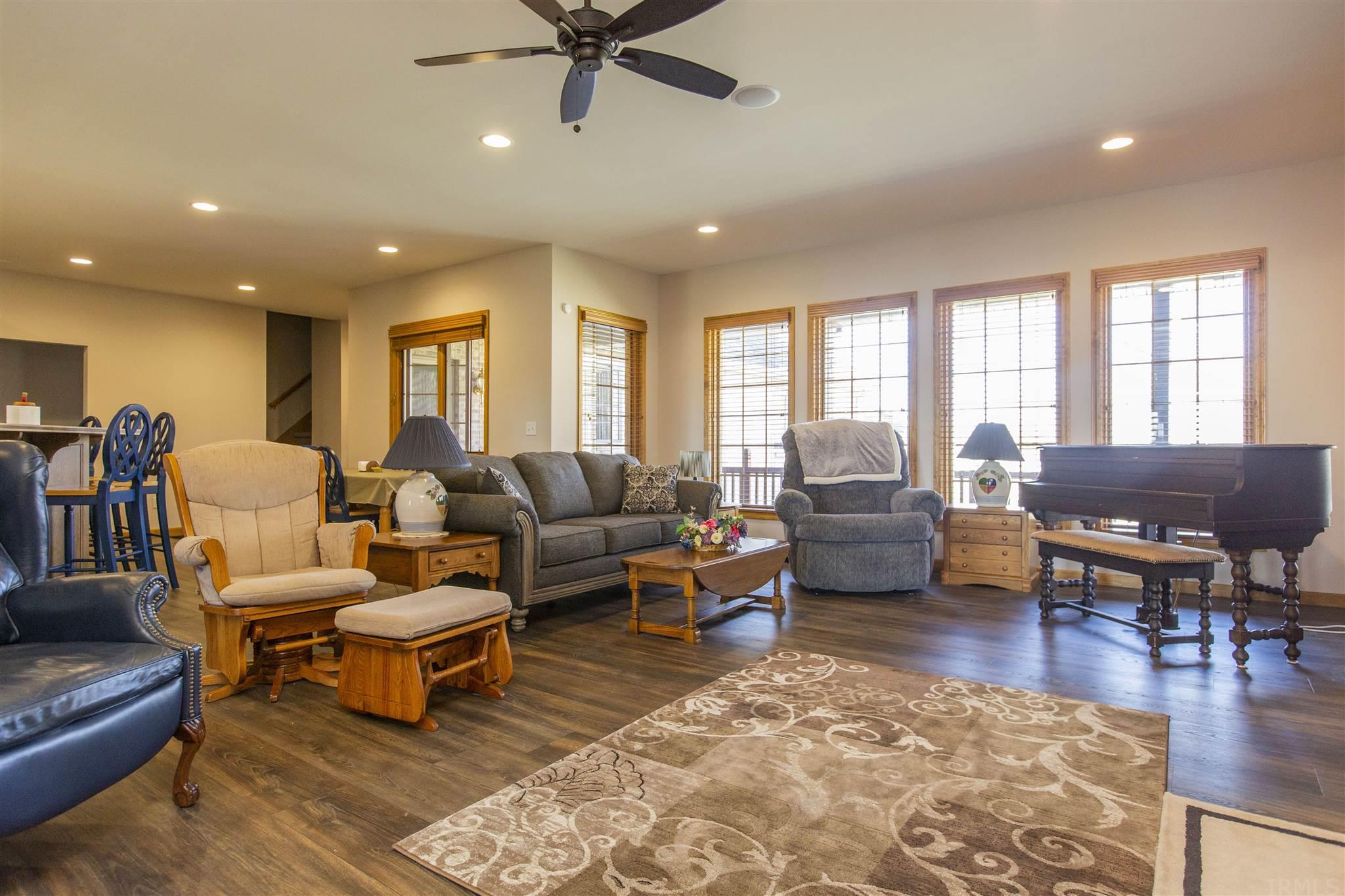 11601 Roosevelt Road Mishawaka, IN 46544 - Photo 5 of 36