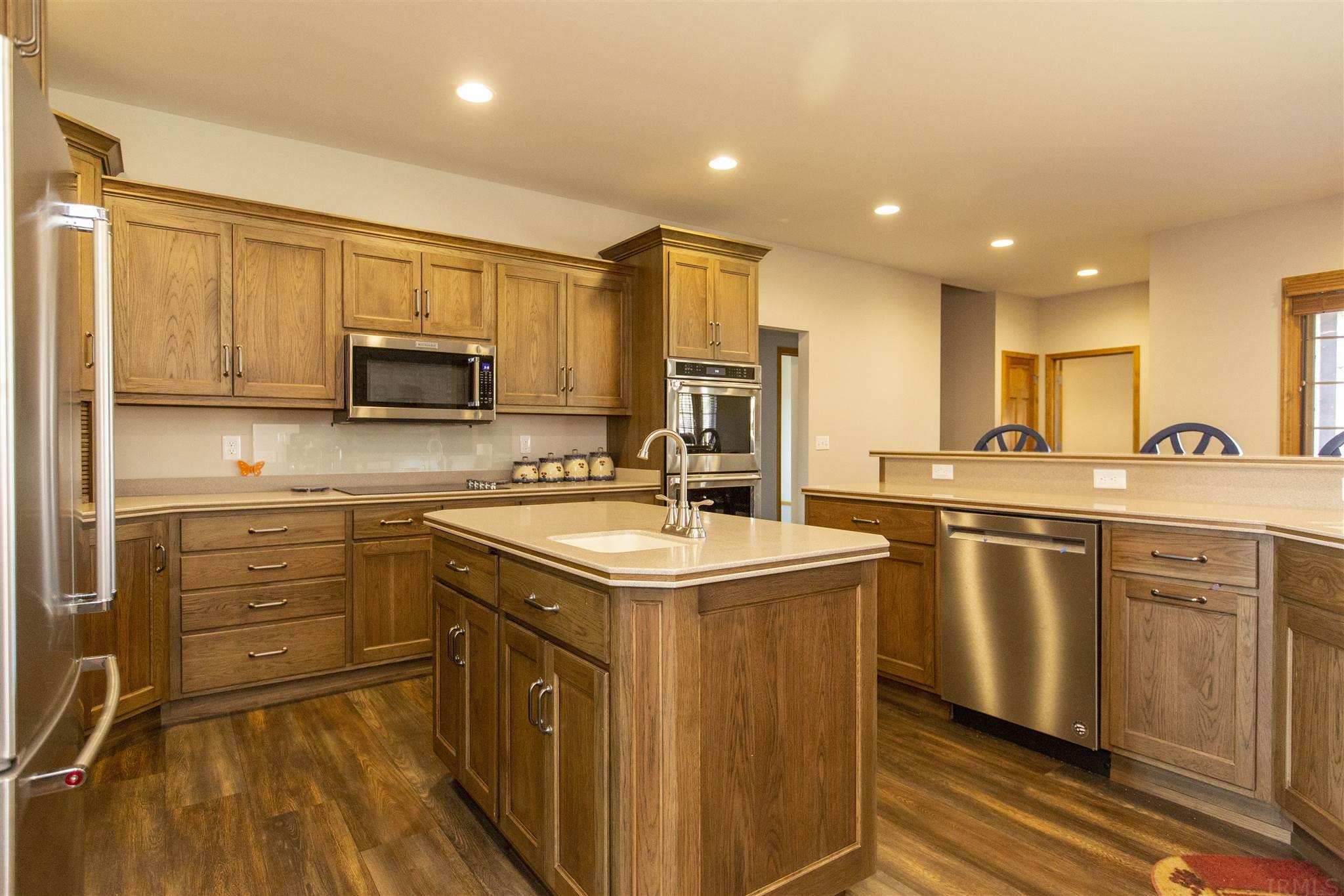 11601 Roosevelt Road Mishawaka, IN 46544 - Photo 10 of 36