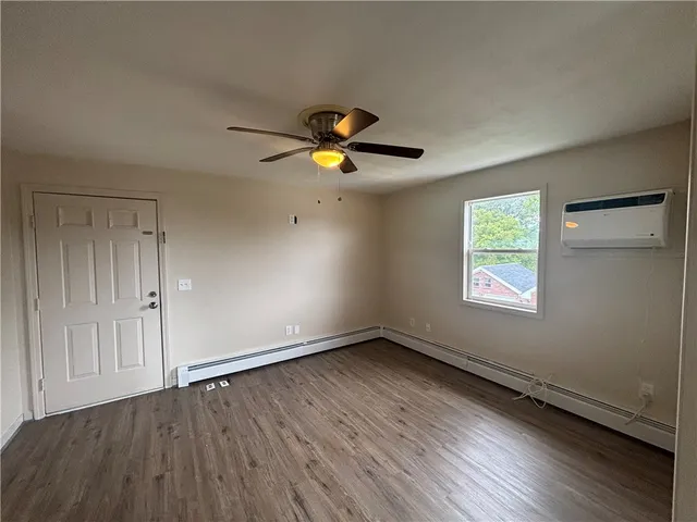 $1,800 | 23 Starr Street, Unit D, Johnston, RI 02919