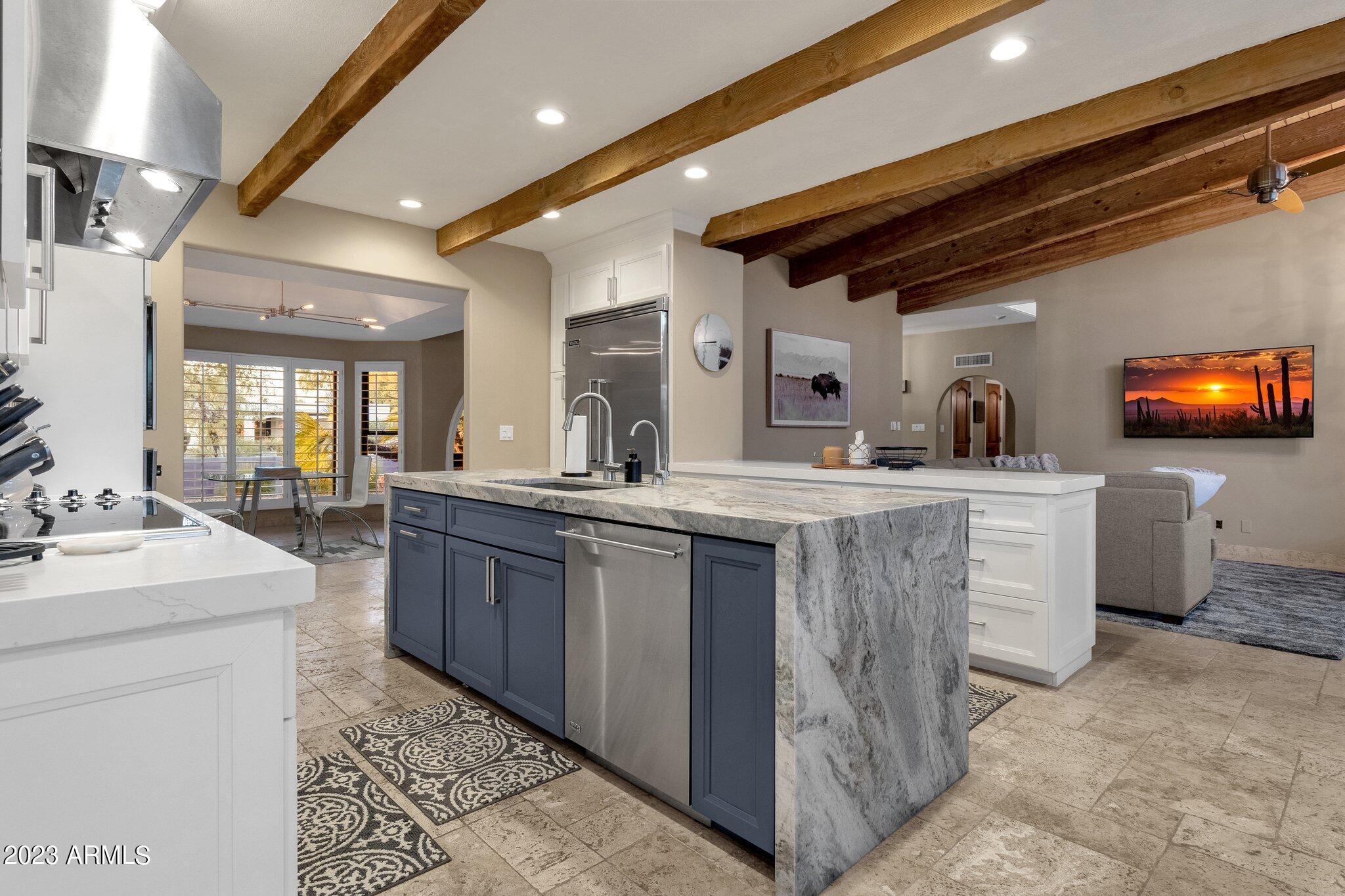 8115 East Redfield Road Scottsdale, AZ 85260 - Photo 11 of 43 Kitchen