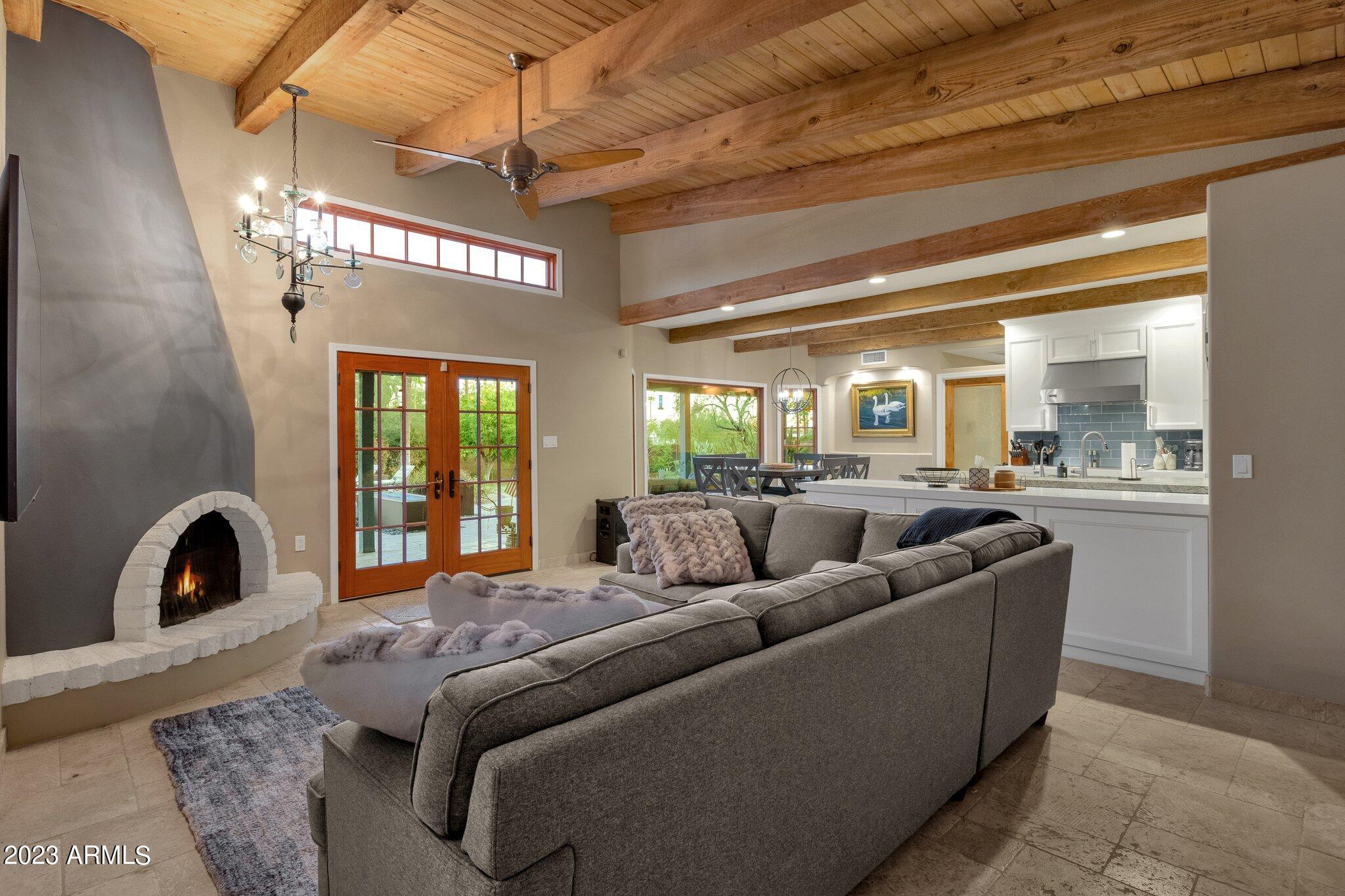 8115 East Redfield Road Scottsdale, AZ 85260 - Photo 15 of 43 Family Room