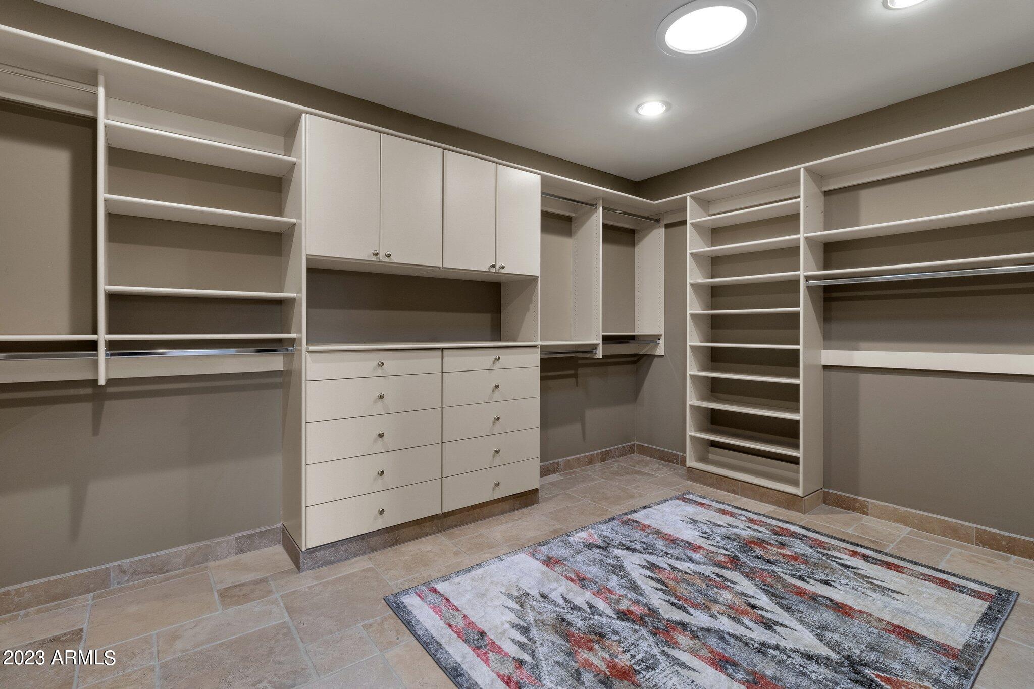 8115 East Redfield Road Scottsdale, AZ 85260 - Photo 22 of 43 Primary Closet