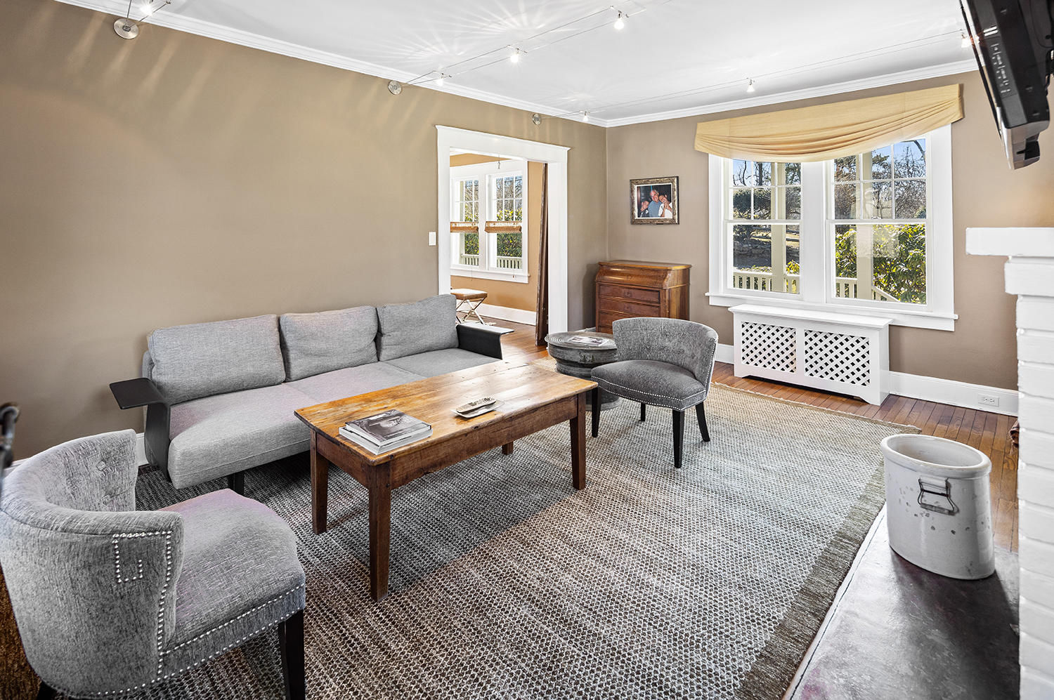 33 Old Farm Road Darien, CT 06820 - Photo 16 of 28 a living room with furniture and a window