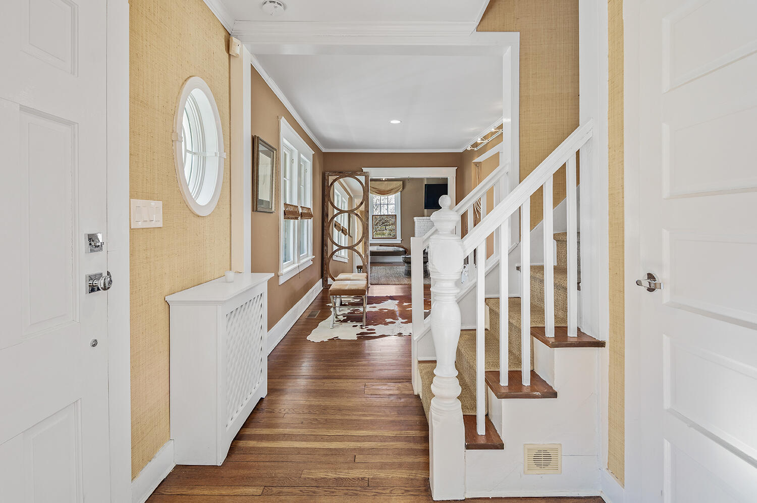 33 Old Farm Road Darien, CT 06820 - Photo 6 of 28 a view of entryway
