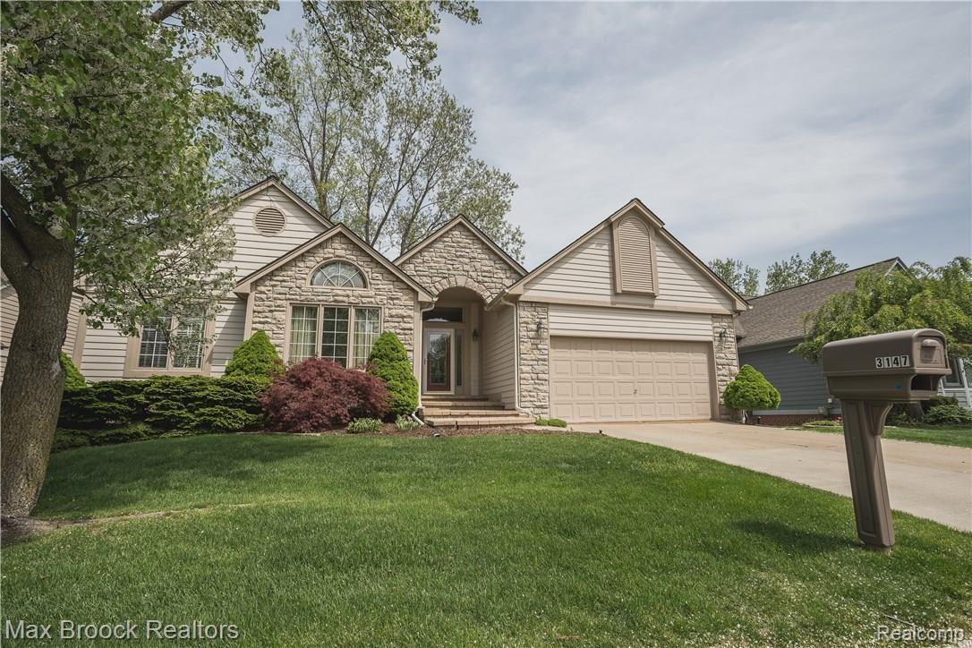 3147 Fairgrove Terrace, Unit 7 Rochester, MI 48309 - Photo 2 of 52 3147 FAIRGROVE TERRACE, RH HANDSOME ELEVATION