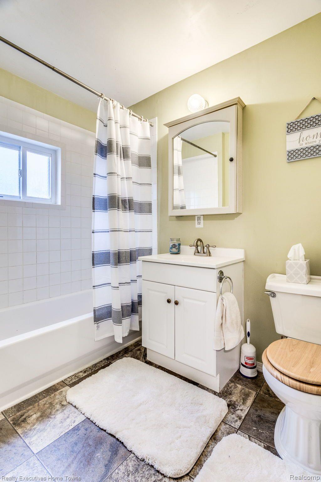 8481 Sparling Road Goodells, MI 48027 - Photo 26 of 41 Gallery Image 26