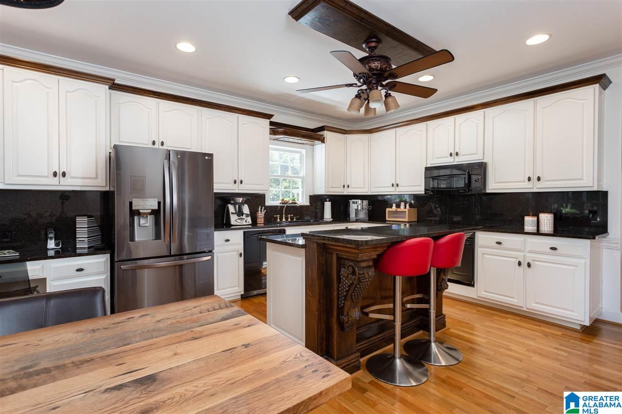 211 Willow Cove Road Oxford, AL 36203 - Photo 2 of 43