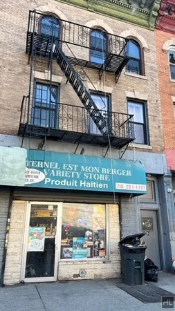 $2,500 | 1796 Nostrand Avenue, Unit 2F | Flatbush