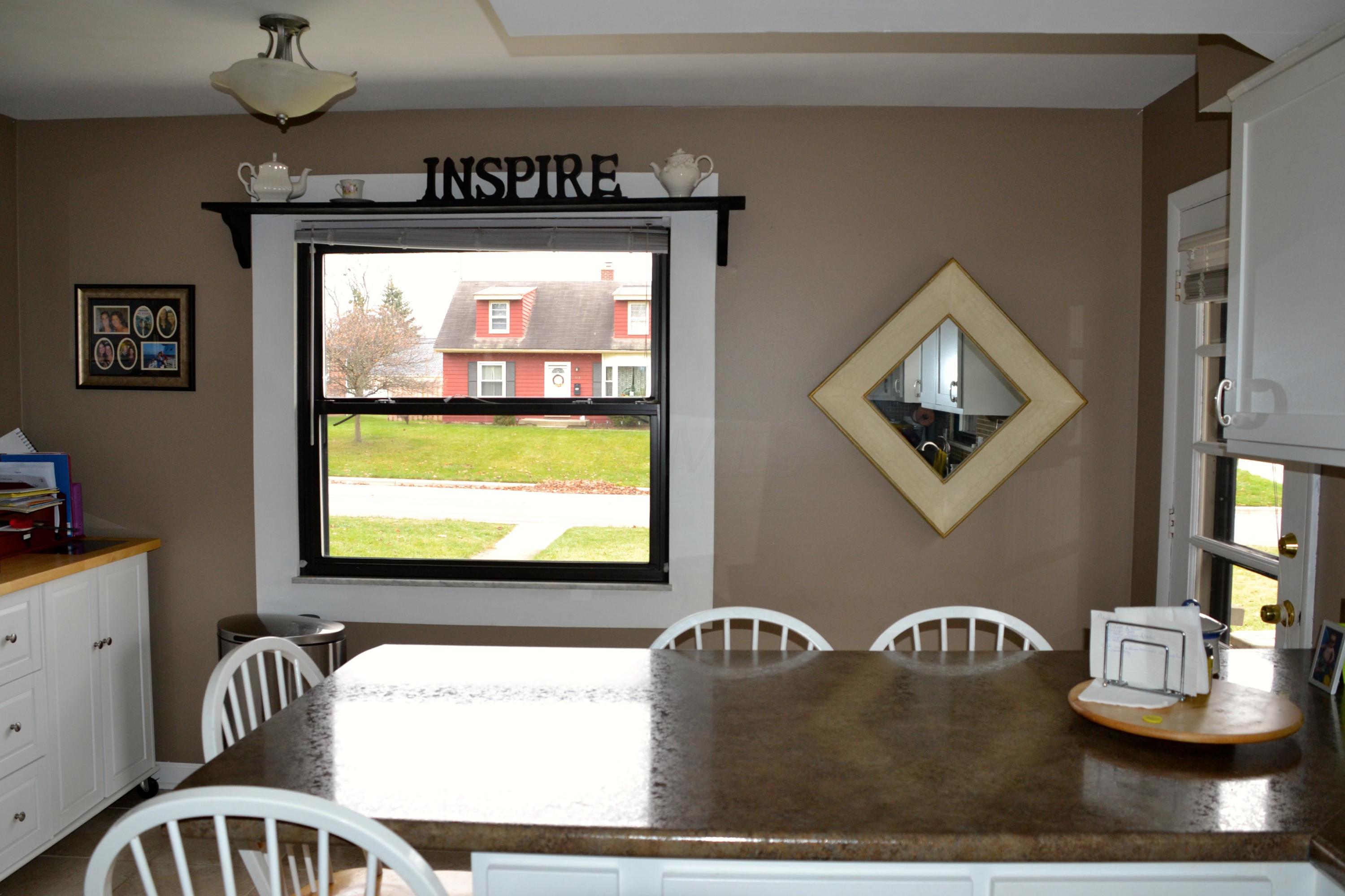 2694 Edgevale Road Columbus, OH 43221 - Photo 8 of 29