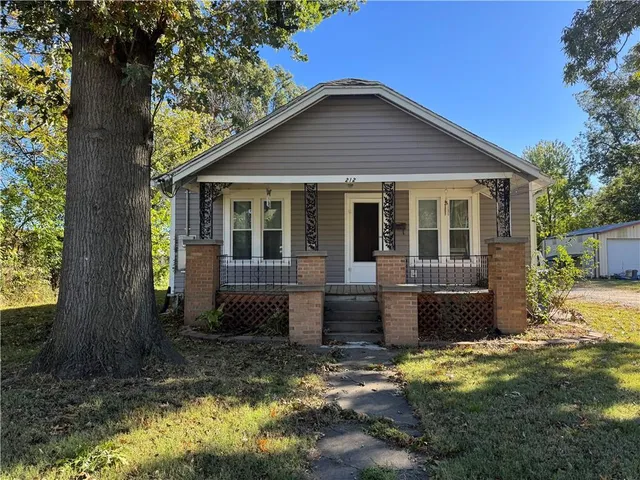 $125,000 | 212 North Highland Avenue, Columbus, KS 66725