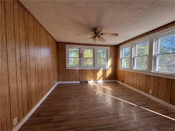 $120,000 | 212 North Highland Avenue, Columbus, KS 66725