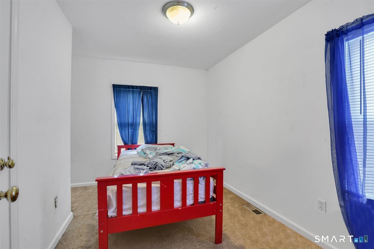18 North 3rd Street Meriden, CT 06451 - Photo 8 of 32