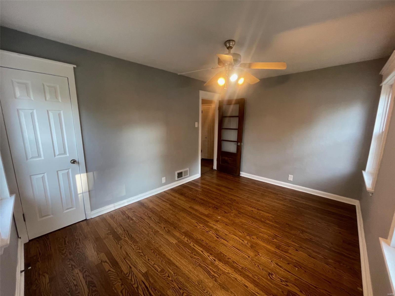 7228 MacKenzie Road St. Louis, MO 63123 - Photo 17 of 35 Gallery Image 17