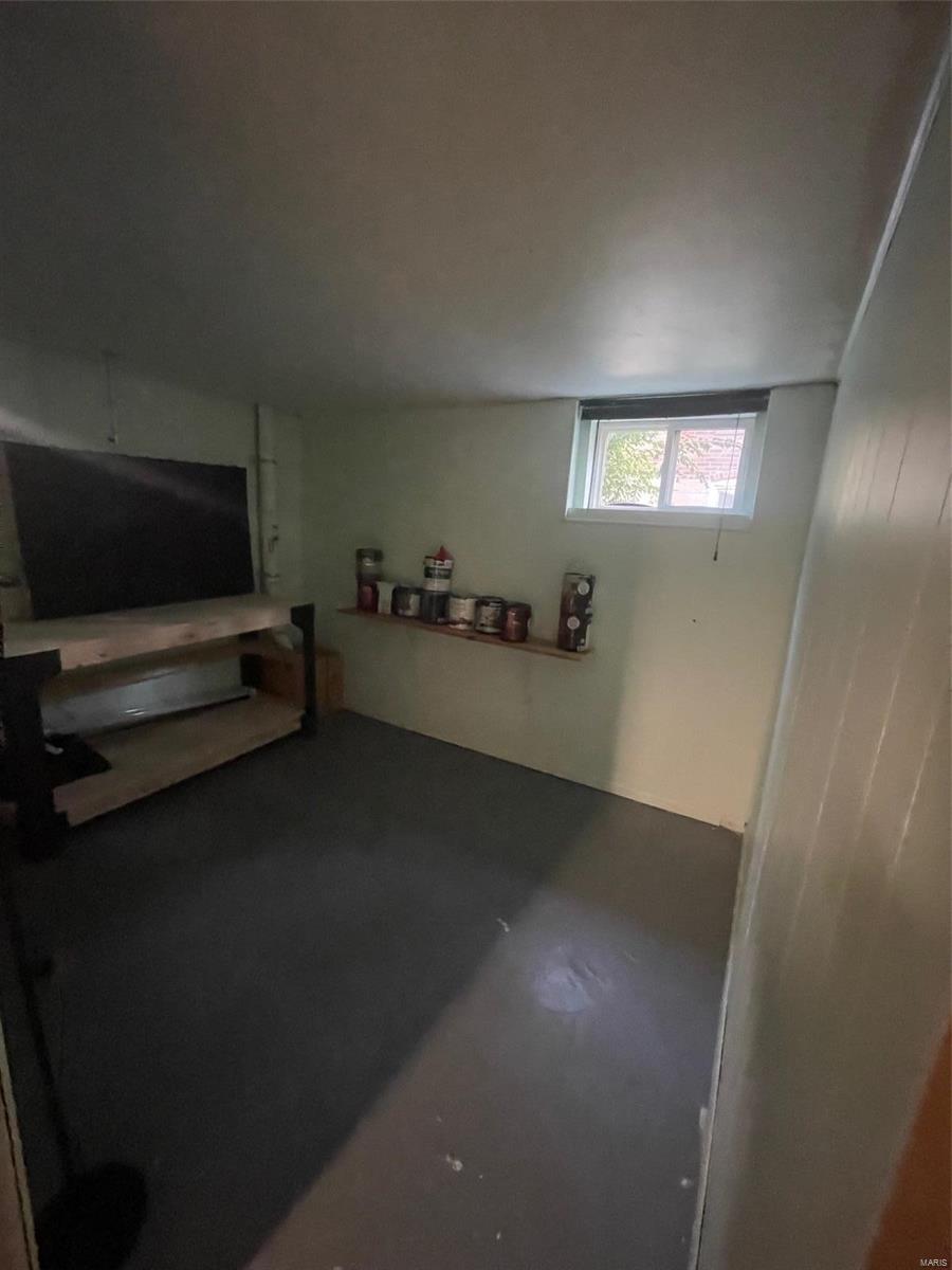 7228 MacKenzie Road St. Louis, MO 63123 - Photo 28 of 35 Gallery Image 28
