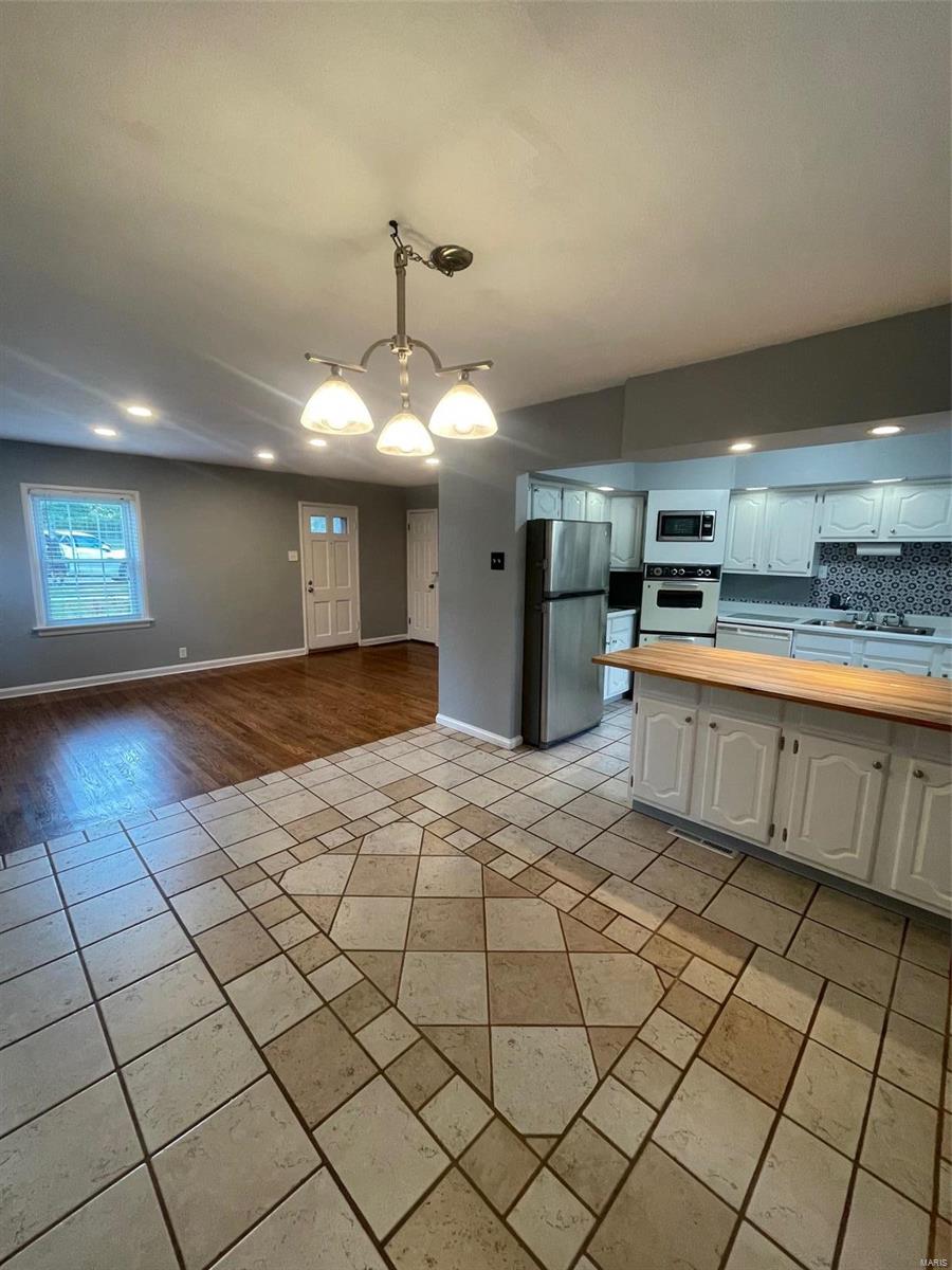 7228 MacKenzie Road St. Louis, MO 63123 - Photo 33 of 35 Gallery Image 33