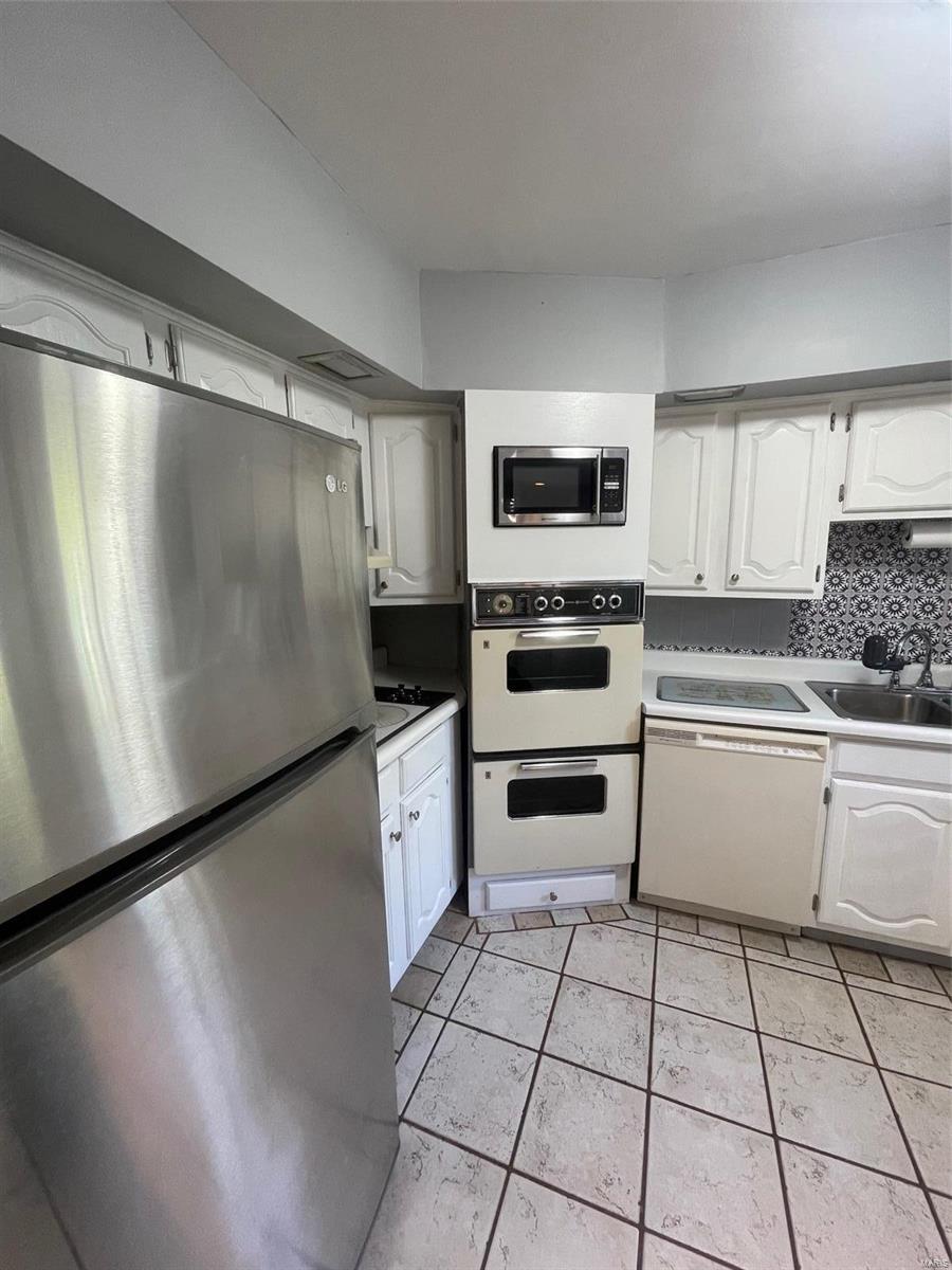 7228 MacKenzie Road St. Louis, MO 63123 - Photo 10 of 35 Gallery Image 10