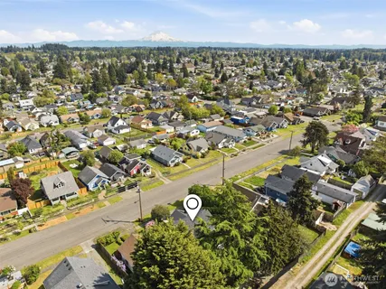 $459,000 | 6214 South Warner Street, Tacoma, WA 98409