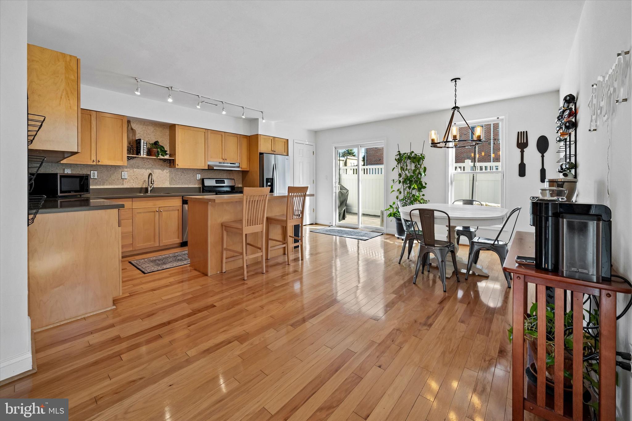 4611 Pechin Street Philadelphia, PA 19128 - Photo 5 of 27 Kitchen