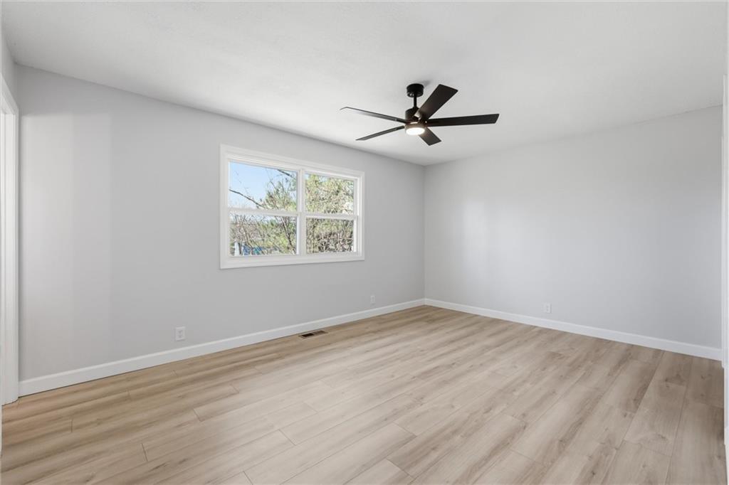 2201 Marvonne Road Lawrence, KS 66047 - Photo 13 of 32