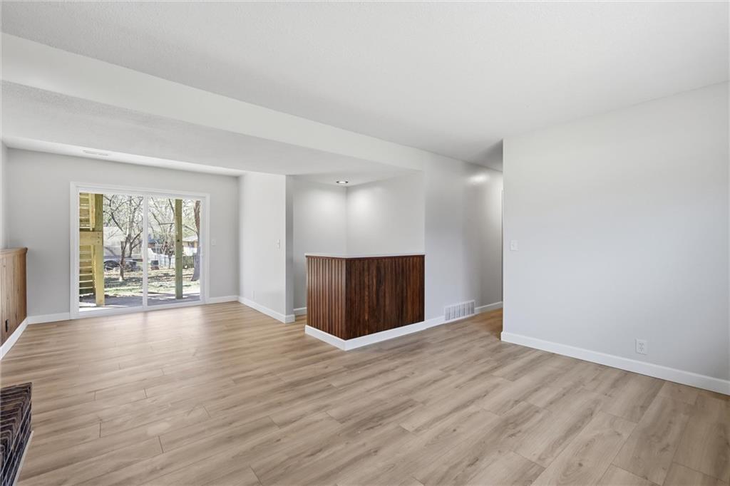 2201 Marvonne Road Lawrence, KS 66047 - Photo 24 of 32