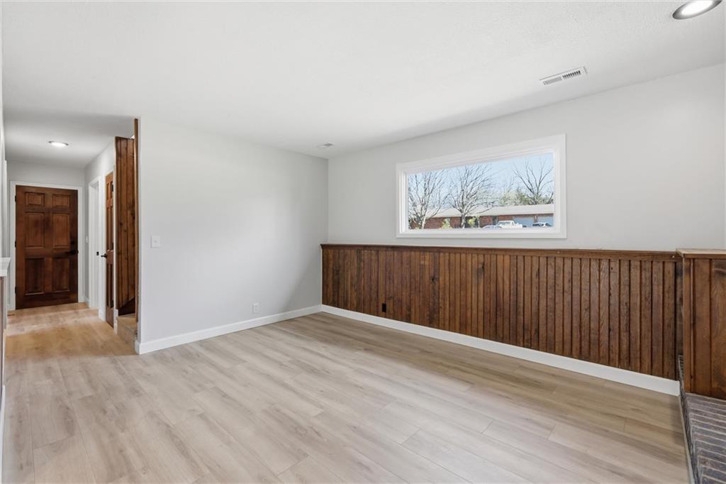 2201 Marvonne Road Lawrence, KS 66047 - Photo 25 of 32