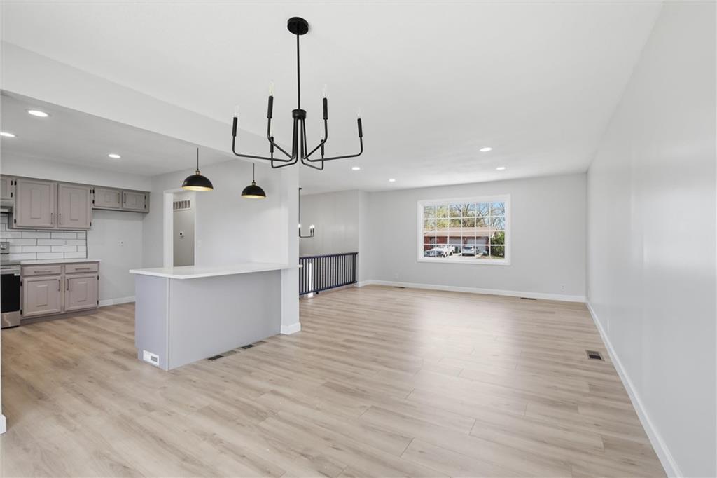 2201 Marvonne Road Lawrence, KS 66047 - Photo 7 of 32