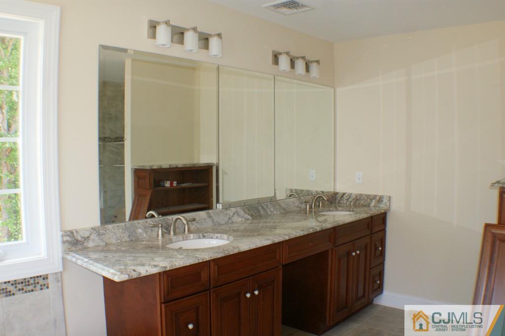 192 Major Road Monmouth Junction, NJ 08852 - Photo 6 of 18 Gallery Image 6