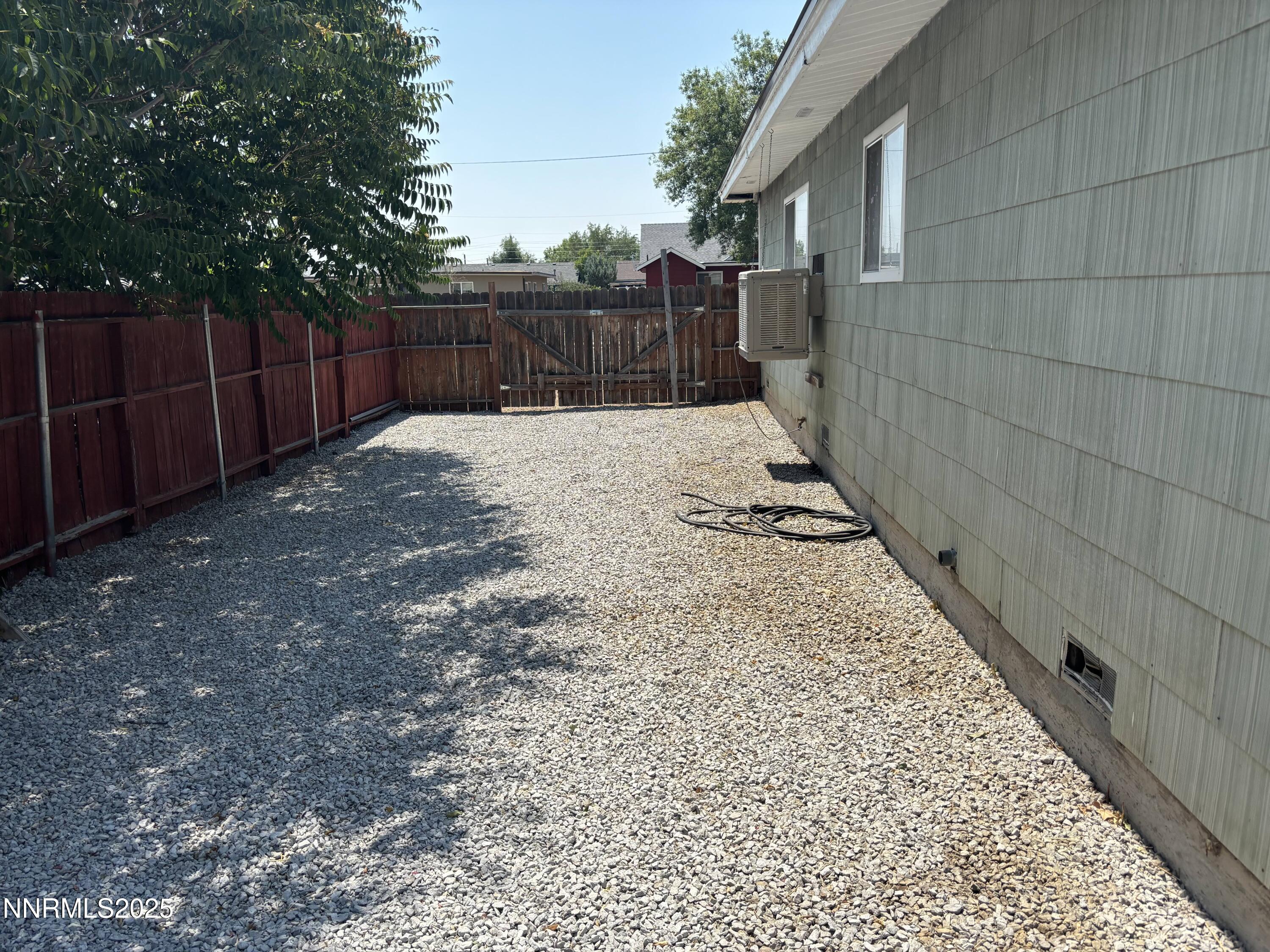 1635 Haddock Drive Reno, NV 89512 - Photo 19 of 19 Side Yard