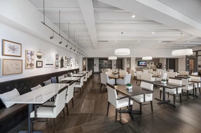 $2,966 | 5220 Eden Avenue, Unit 502, Edina, MN 55436