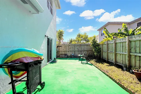 $3,950 | 1382 Southeast 26th Avenue, Homestead, FL 33035
