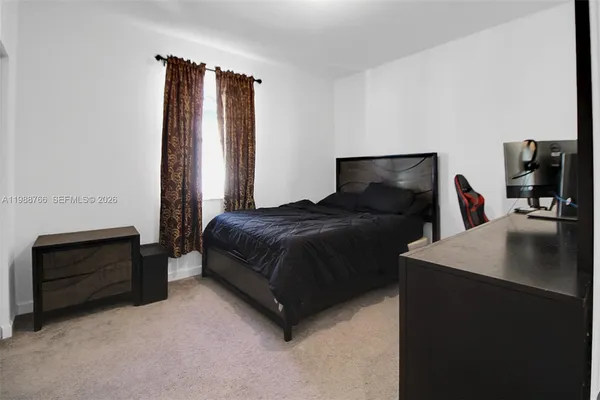 $3,950 | 1382 Southeast 26th Avenue, Homestead, FL 33035