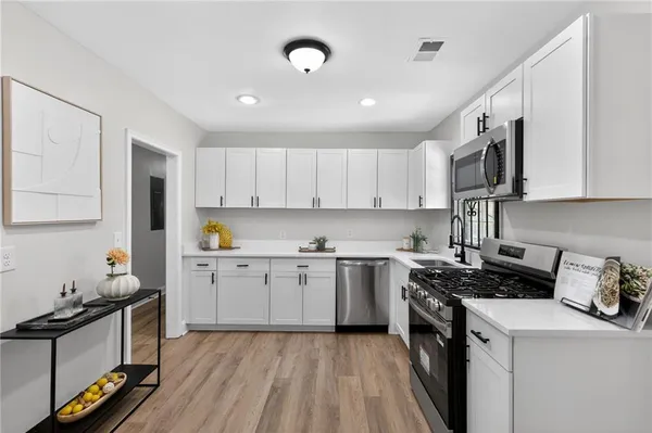 $290,000 | 2252 Beecher Circle Southwest, Atlanta, GA 30311