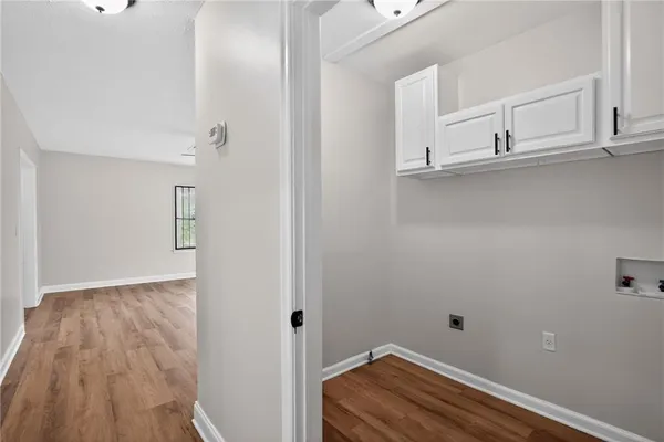 $290,000 | 2252 Beecher Circle Southwest, Atlanta, GA 30311