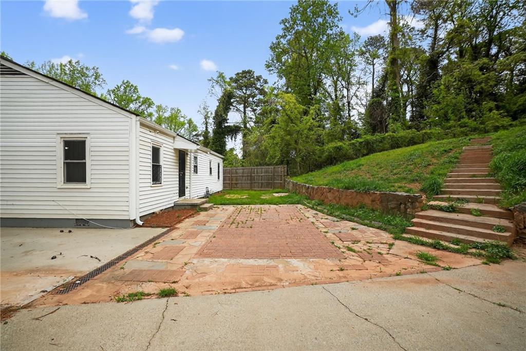 2252 Beecher Circle Southwest Atlanta, GA 30311 - Photo 4 of 48