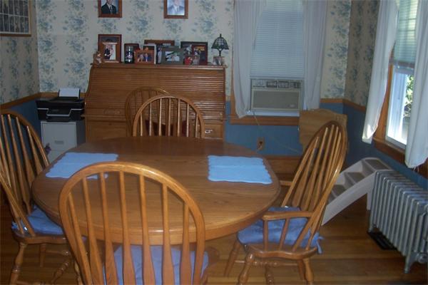 142 Merrimac Avenue Springfield, MA 01104 - Photo 4 of 15