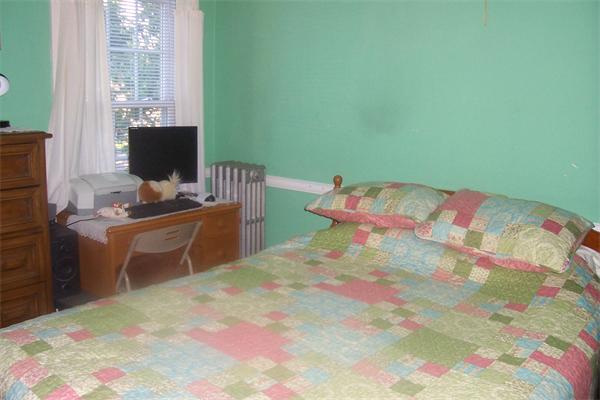 142 Merrimac Avenue Springfield, MA 01104 - Photo 7 of 15